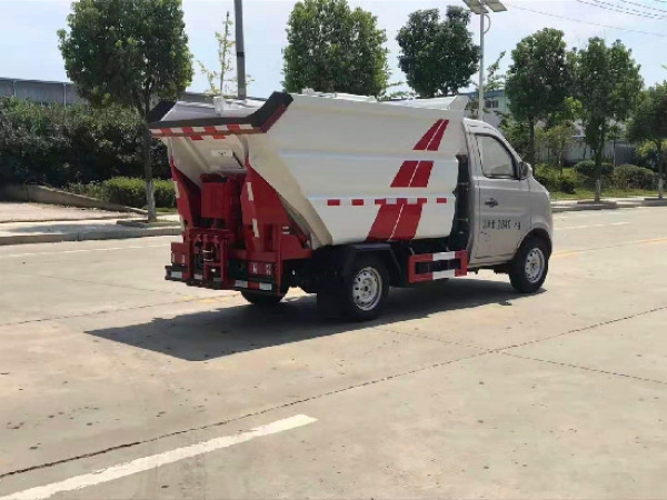 長(zhǎng)安3.5方后掛桶垃圾車